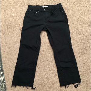 Black Levi Crop Kick frayed size 8
